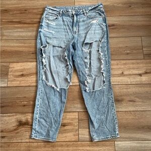 American Eagle Mom Jeans 16